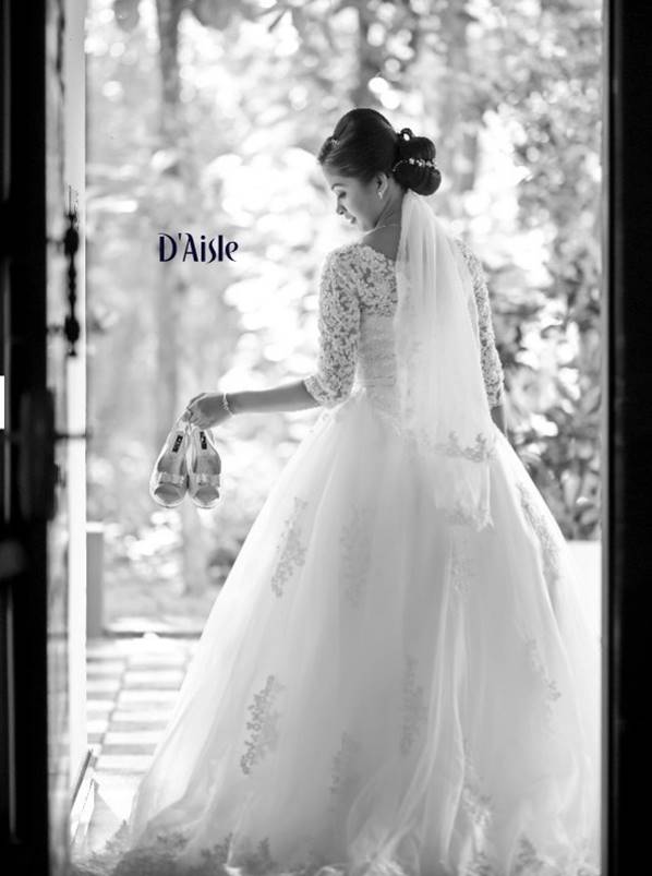 A Perfect Wedding Outfit, Attire, Wedding Dress, Wedding Gown, Bridal Gown  - Camrin Films