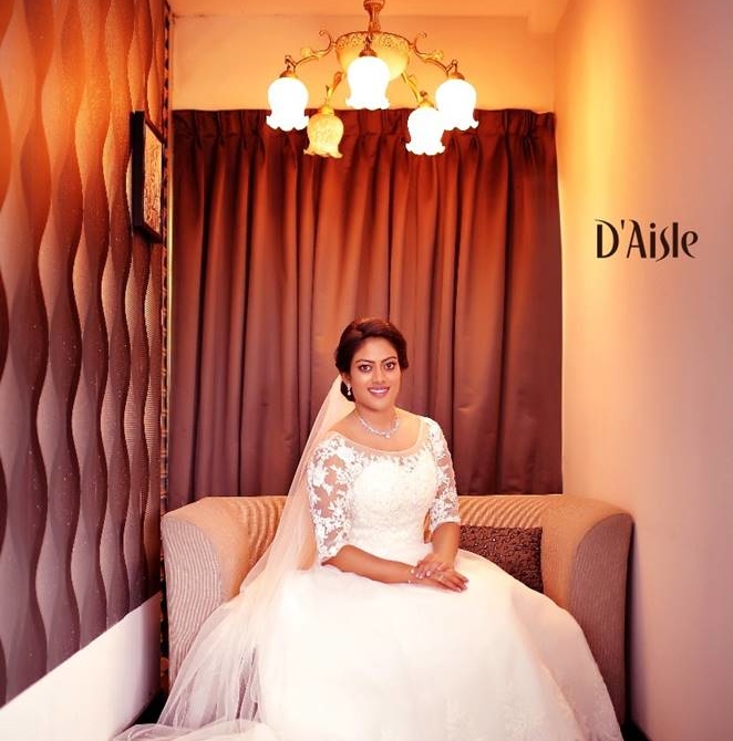 weddinggown-trivandrum-aline-gown-viji